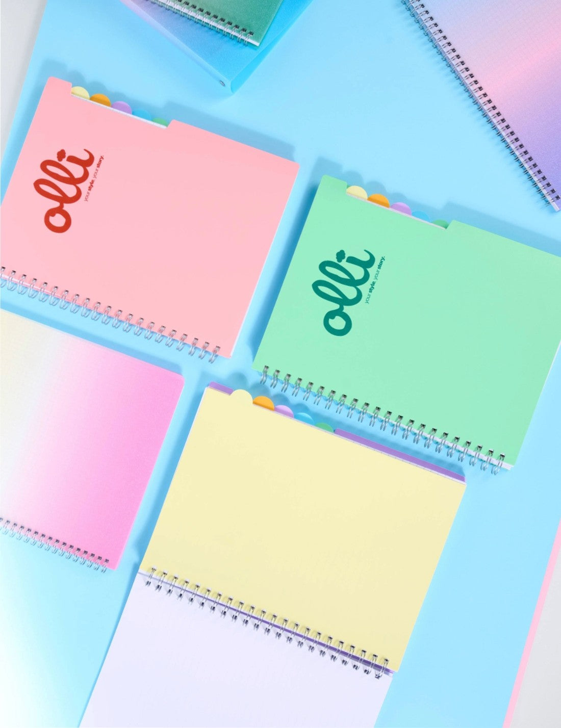 Maxi Quaderno Spiralato Con Divisori 150ff 70gr A4 Olli