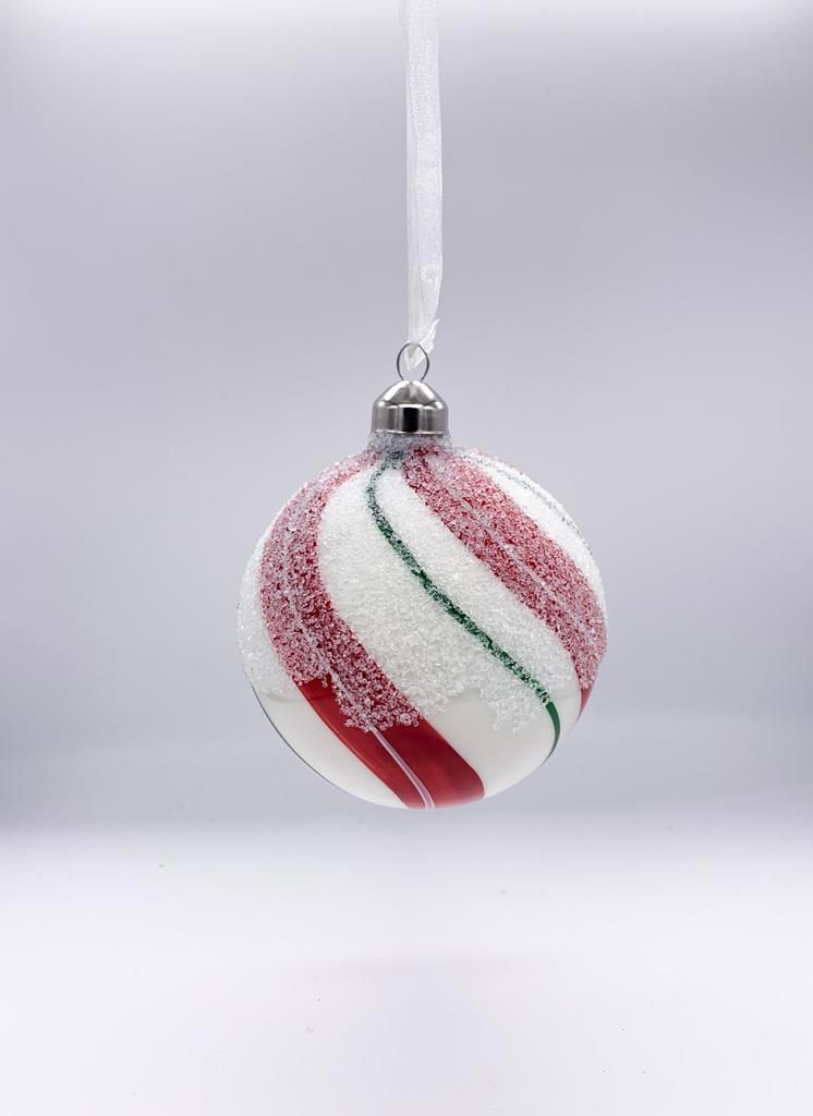 Pallina Albero Di Natale In Vetro Strisce Ondulate Con Effetto Neve 10cm