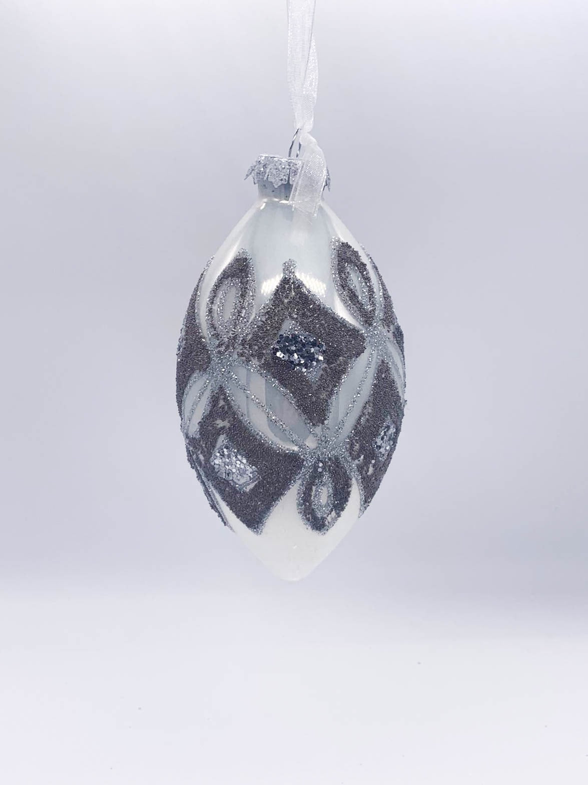 Pallina Albero Di Natale In Vetro Forma Ovale Argento Decorata 15cm