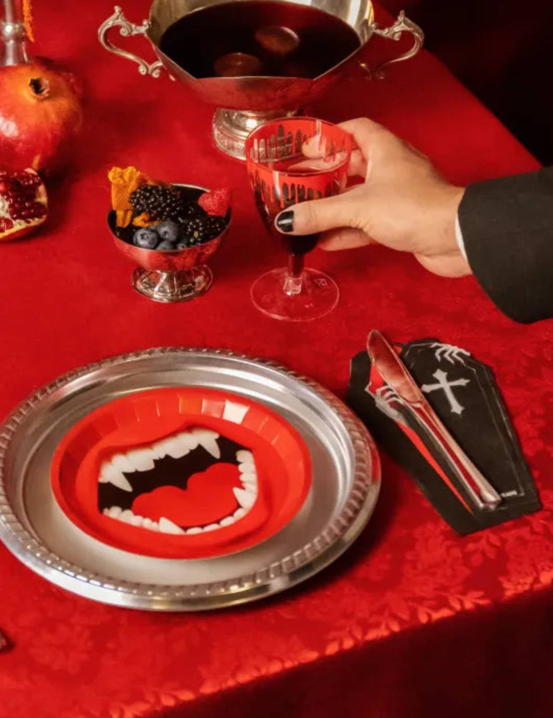 Tovaglioli Halloween A Forma Di Bara Con Mani 40cm 20pz