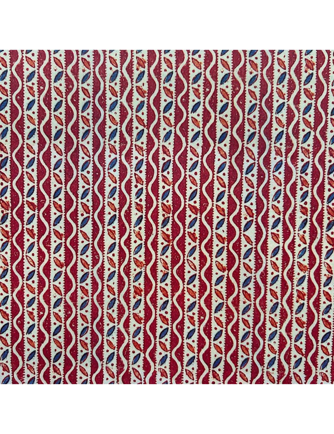 Foglio Di Carta Tassotti 70x100cm Nastri Rossi 85gr