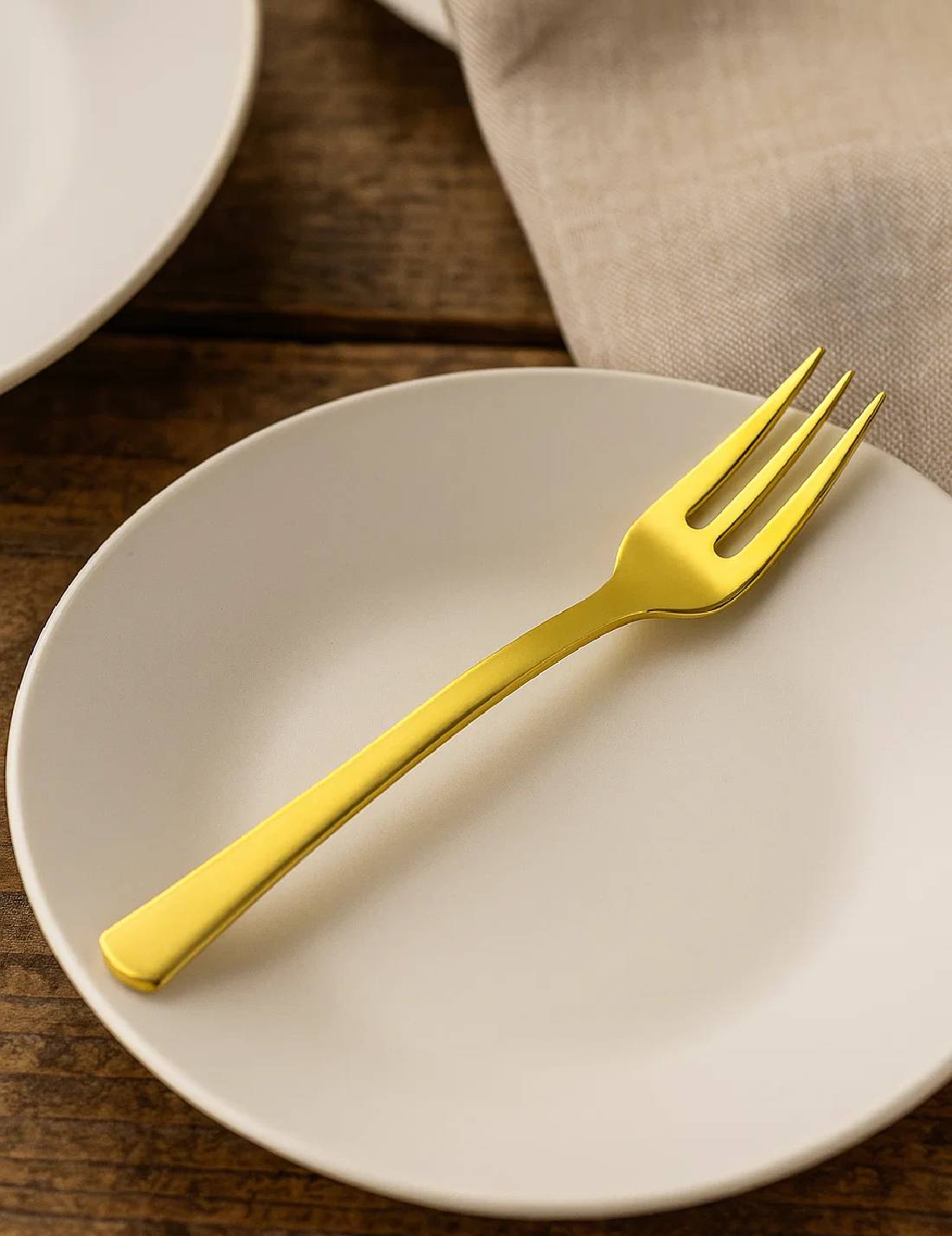 Set 25pz Forchetta In Plastica Oro Finger Food