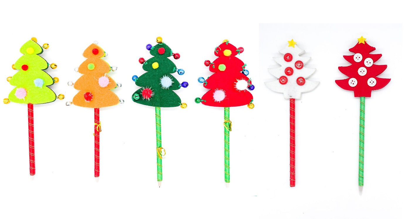 Penna Nera Natalizia Con Alberi In Feltro Assortiti