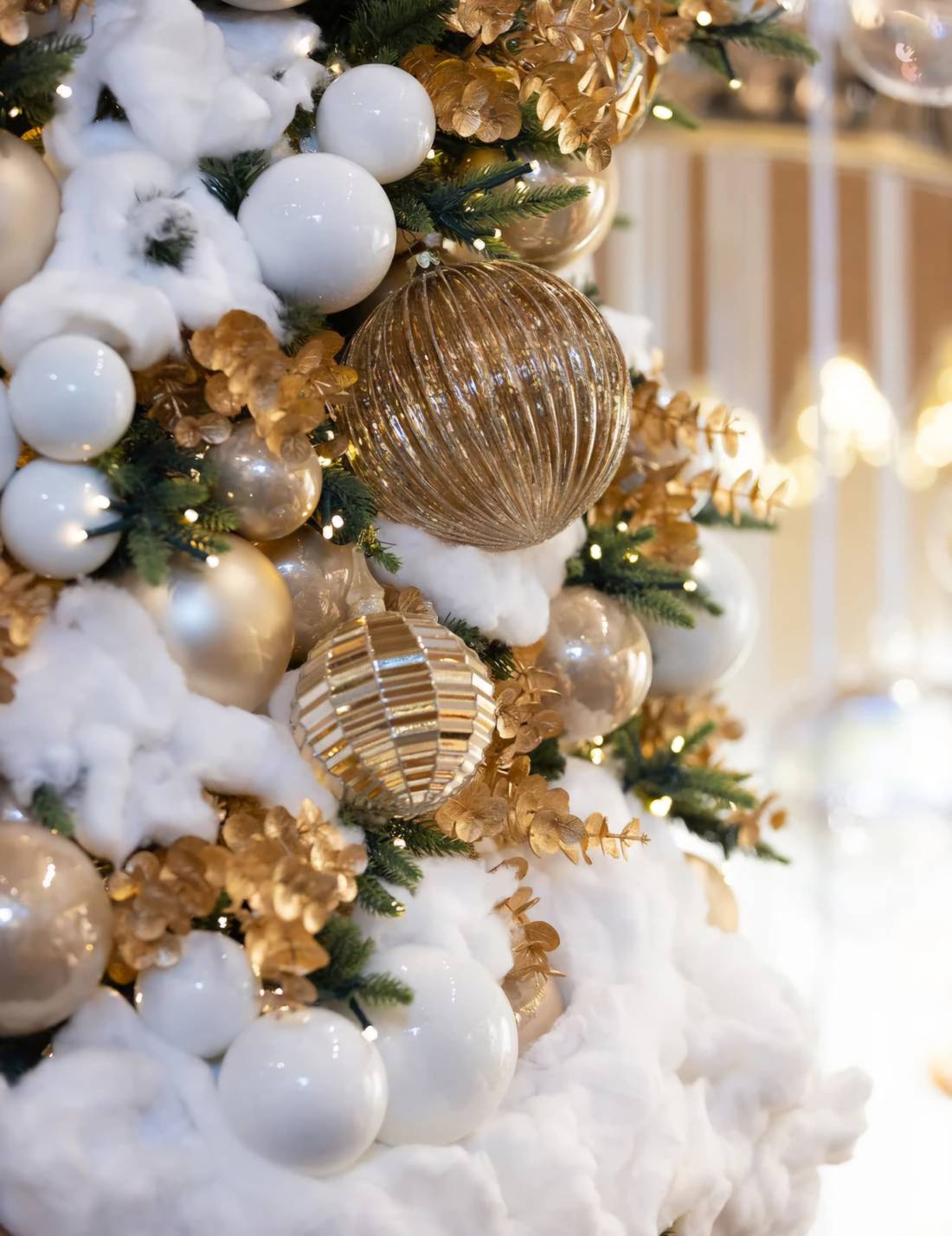 Pallina Albero Di Natale In Vetro Oro Righe 10cm