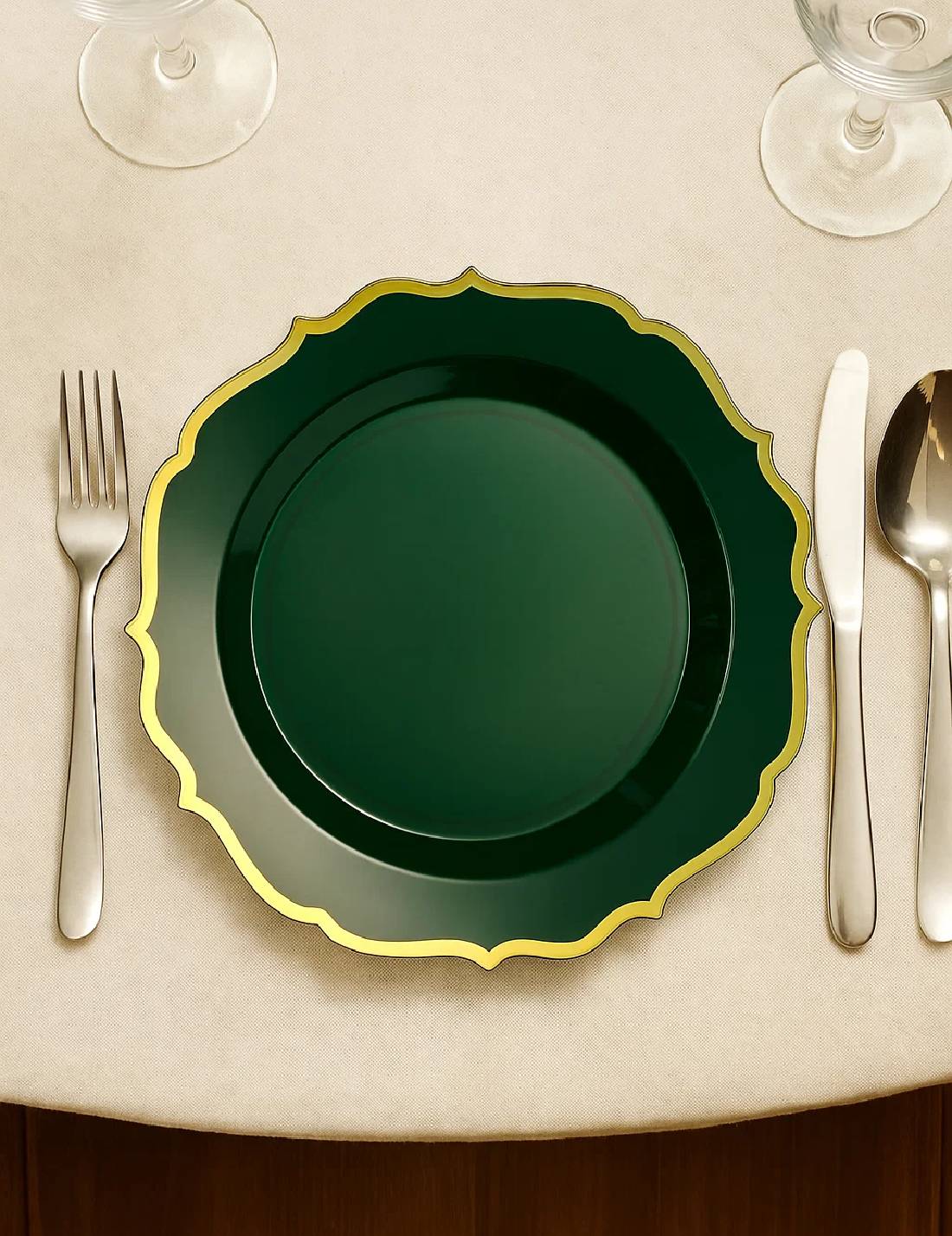 Set 10pz Piatti In Plastica Verdi Stilizzati Bordo Dorato 19cm