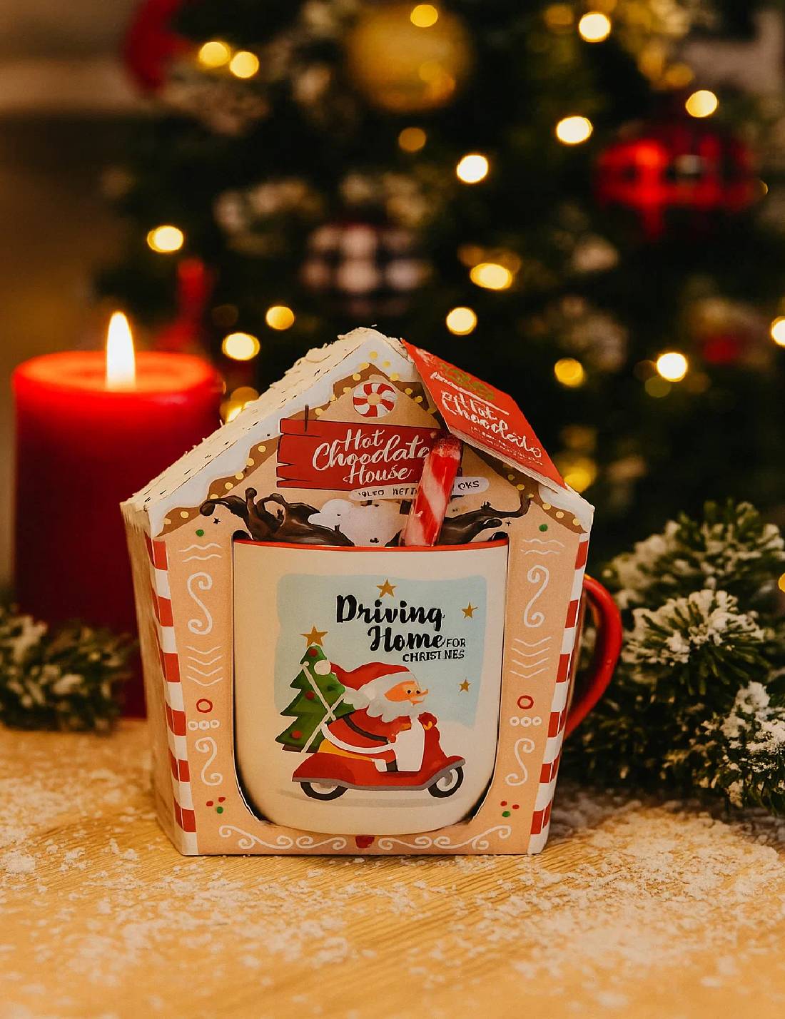 Tazza Natalizia In Ceramica Santa's House
