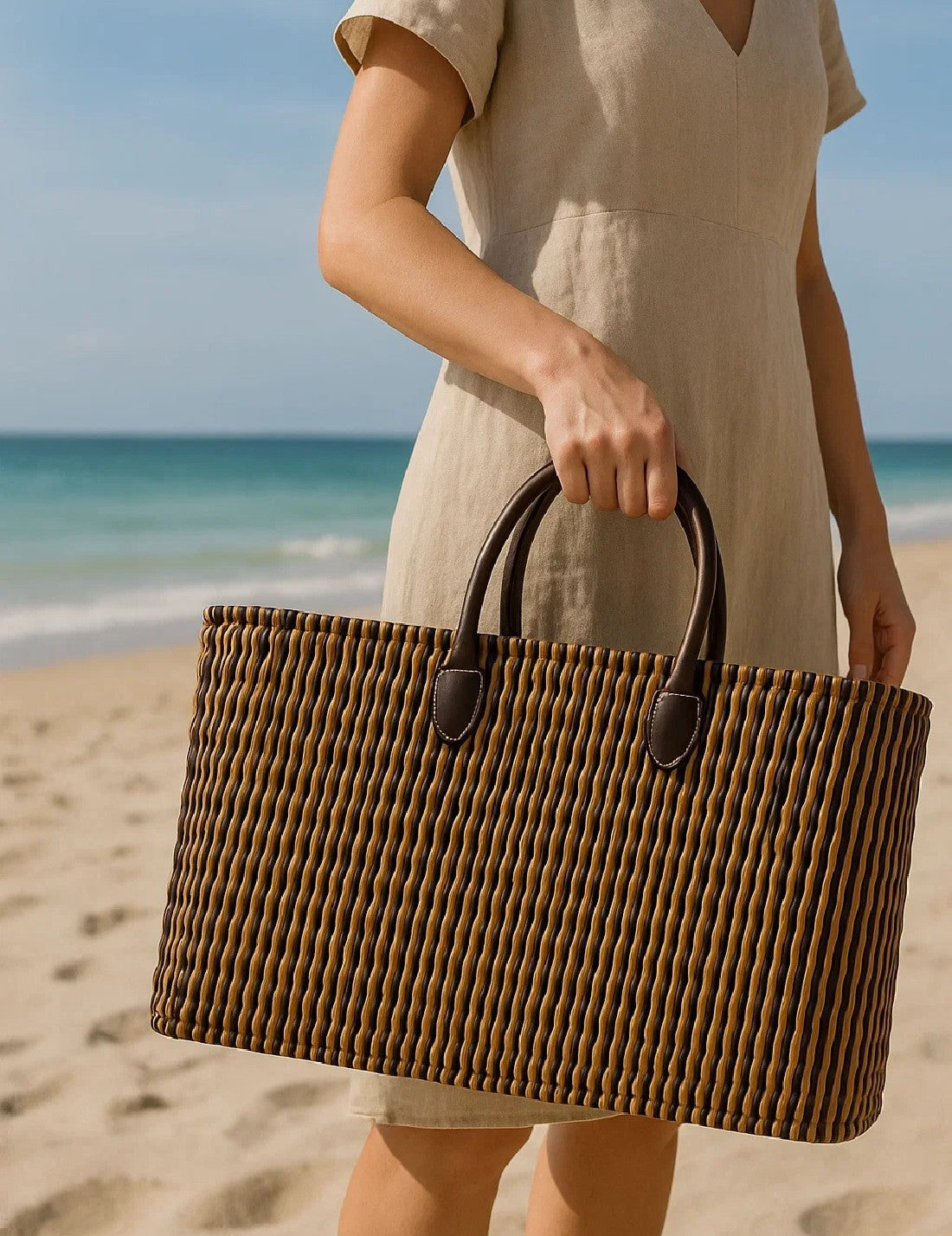 Borsa In Rattan Artigianale Intrecciata A Mano Blu 43cm