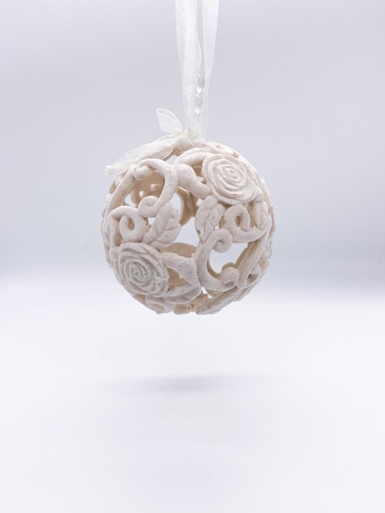 Pallina Albero Di Natale In Resina Di Marmo Bianca Floreale 8cm