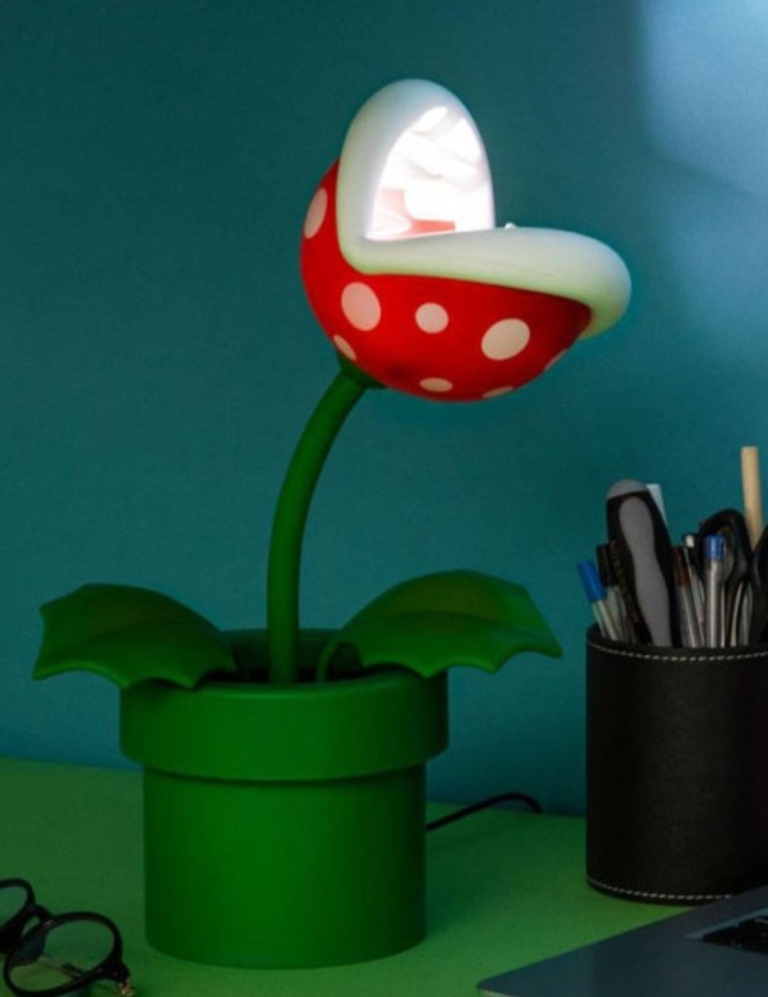 Lampada Super Mario Pianta Piranha Snodabile 21cm