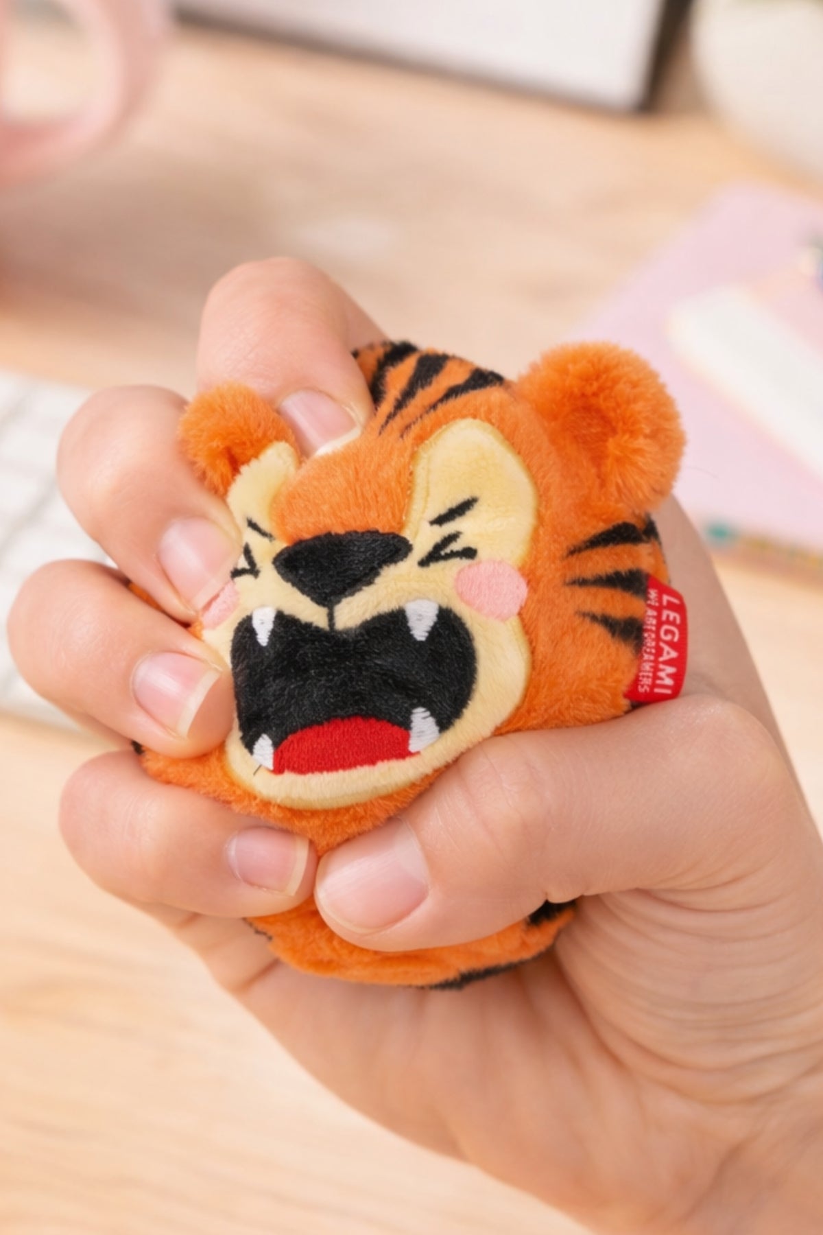 41608_3|f561f4b6ac7759be17f32a86554452e3